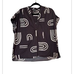 Grade & Gather Modern Geometric Black & White Cropped Popover Tunic Size Large